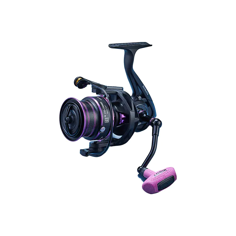 What design features of the Ultra Compact Thin Feeder Reel FD enhance its performance for long-distance feeder fishing?